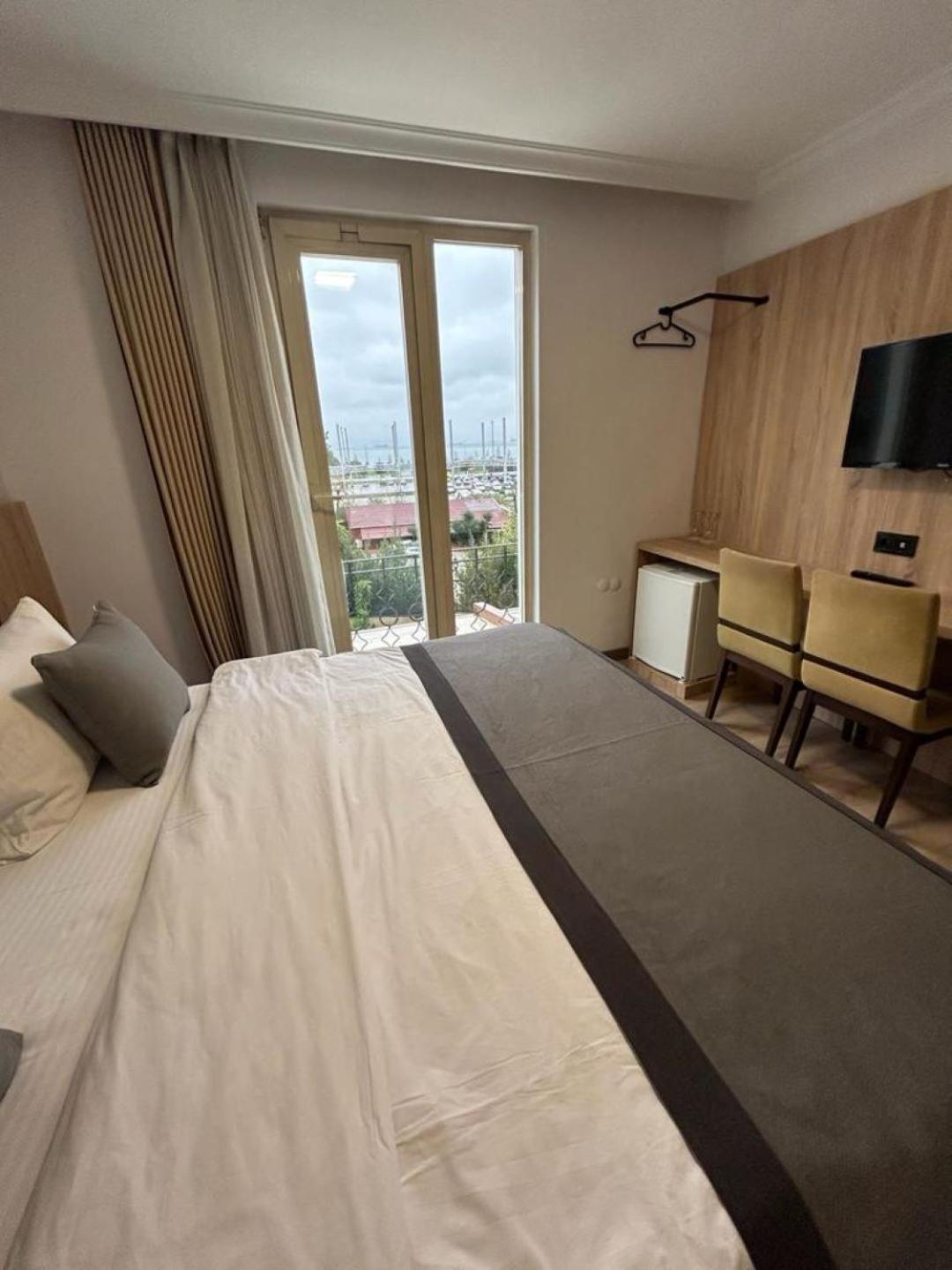 Pendik Marine Hotel Истанбул Екстериор снимка